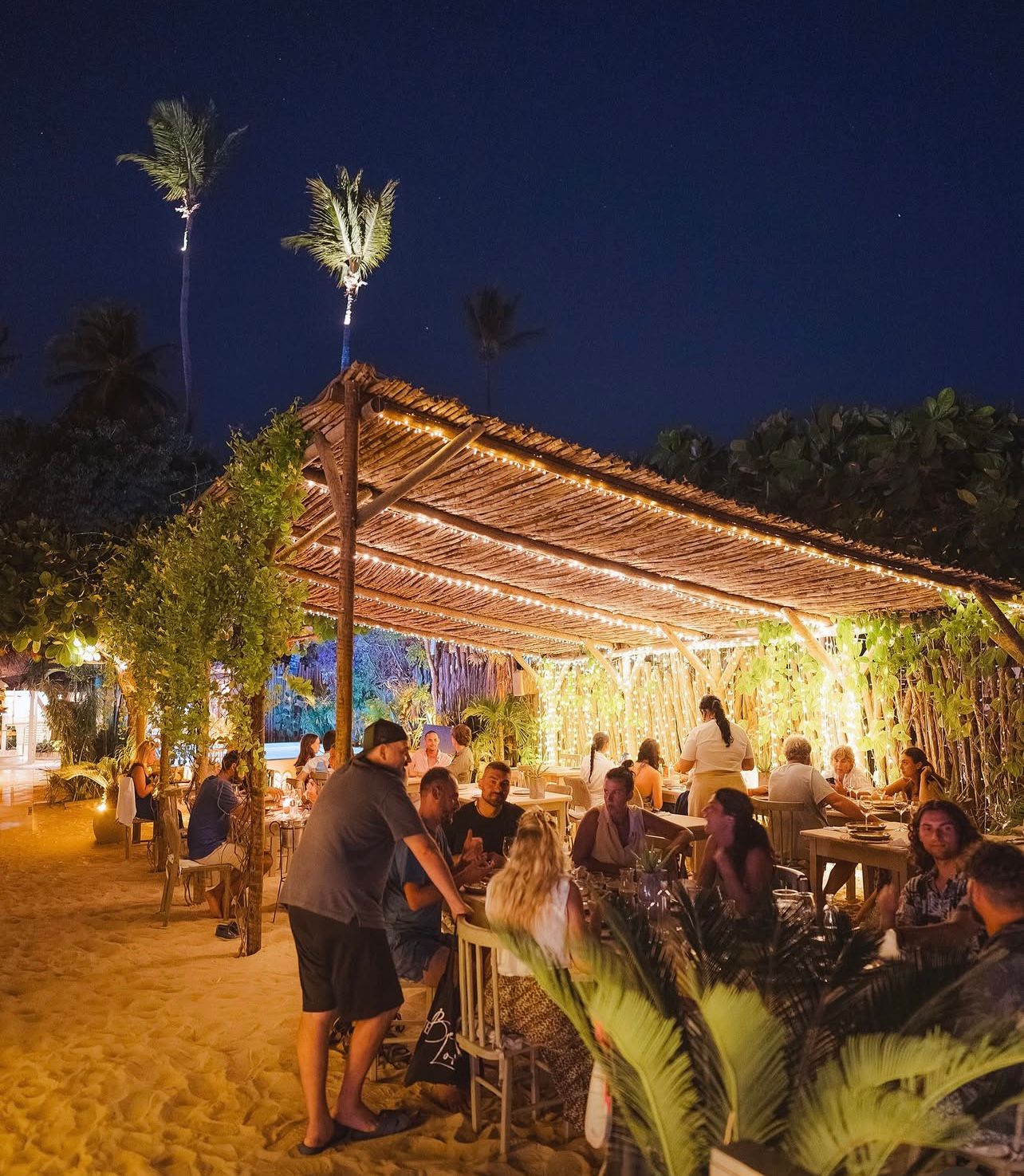 Restaurante La Plage - 10% de desconto no evento LUAU