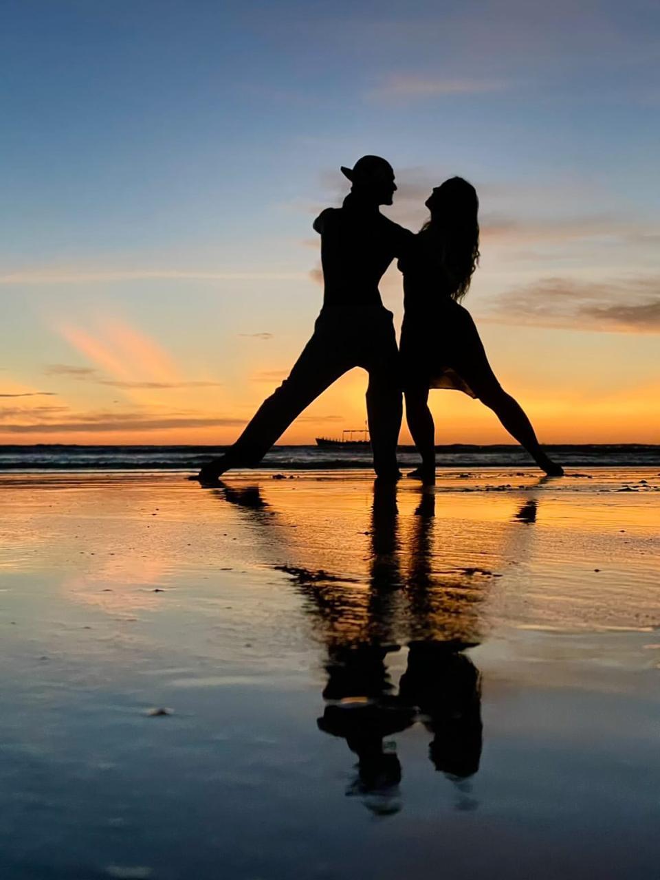 Luciano Dance - Ganhe 10% desconto ou 1 acompanhante free