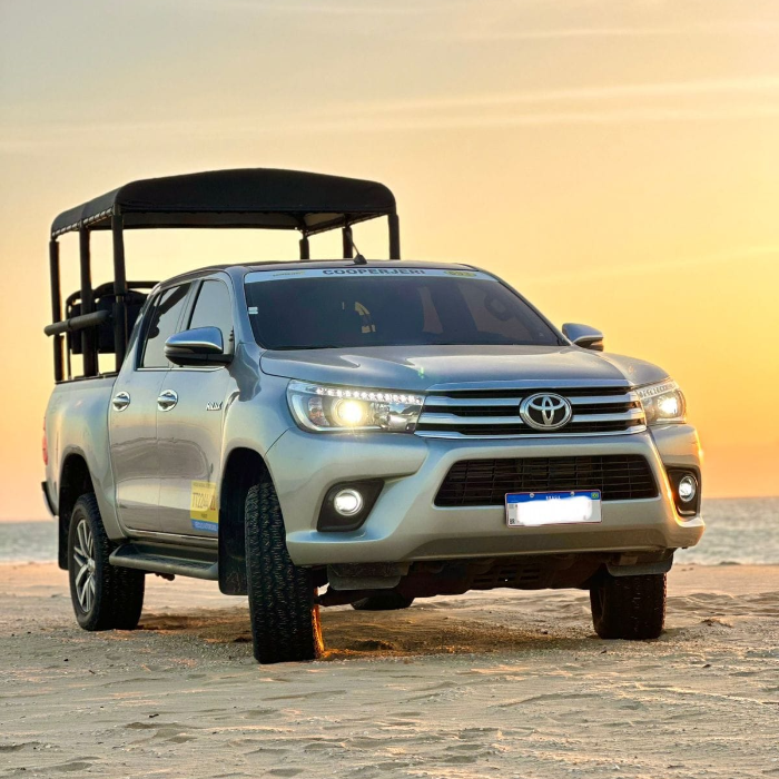 Compre 1 vaga no Passeio de Jardineira pelo Litoral Leste de Jericoacoara e ganhe outro :  com o seguinte roteiro: Árvore da Preguiça, Praia do Preá, Lagoon Beach, Buraco azul de Caiçara, Lagoa do Paraíso e Dunas do Parque Nacional