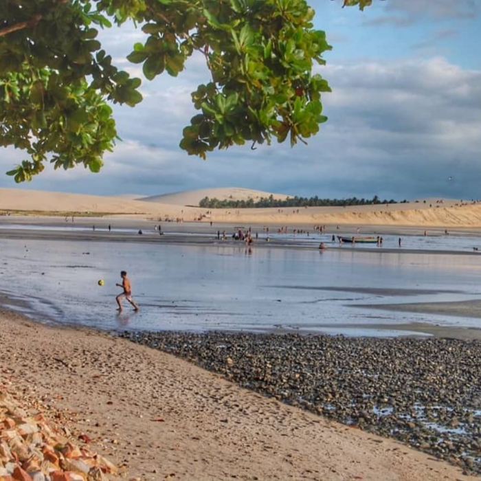 Na compra de uma vaga no transfer compartilhado do aeroporto de Jeri ou Jeri Aeroporto receba outra vaga !