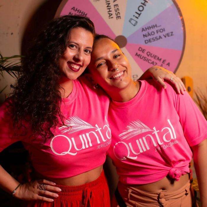 🌙✨ Quinta é dia de Luau no Quintal Jericoacoara!
A partir das 21h, se prepare pra uma noite mágica, trazendo o melhor do surf music, vibes leves e aquele clima perfeito pra curtir sob as estrelas.
E pra completar a experiência, tem DJ animando a pista com muita música boa até altas horas.