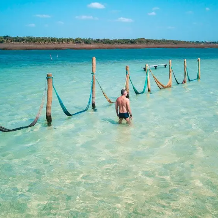 É claro que passar vários dias neste paraíso seria incrível, mas nem sempre dá tempo, né? Mesmo com a agenda apertada, você ainda pode viver uma experiência inesquecível em Jericoacoara com a Sim7!