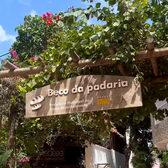 A Green Box Lavanderia é sinônimo de praticidade em Jericoacoara! 💚 Localizada no beco da padaria, ela lava, seca e leva suas roupas com todo o cuidado e agilidade que o dia a dia na vila pede. Perfeita para quem quer aproveitar Jeri sem se preocupar com a roupa suja — é só deixar com a Green Box e curtir o resto do dia!